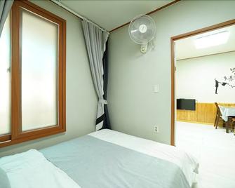Cheongpyeong Yeoul Pension - Gapyeong - Bedroom