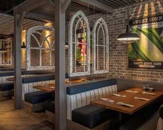 نوتس هوتل - بوينا بارك - مطعم