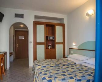 Hotel Gli Ulivi - Soverato - Bedroom