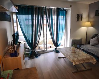 Léman Holidays - Appartement Hyper centre - Thonon-les-Bains - Wohnzimmer