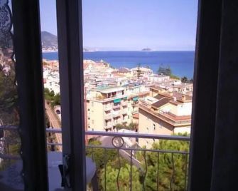 Hotel Pineta - Laigueglia - Balcone