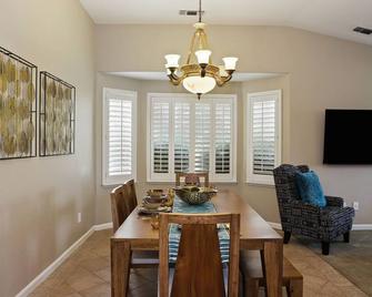 Charming Turlock Home w/ Private Pool! - Turlock - Dining room