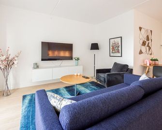 3 Bedroom Apartment on the new Nordhavn canals neighborhood - Copenhagen - Living room