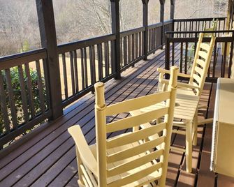 Lodge At Tellico - Tellico Plains - Balcón