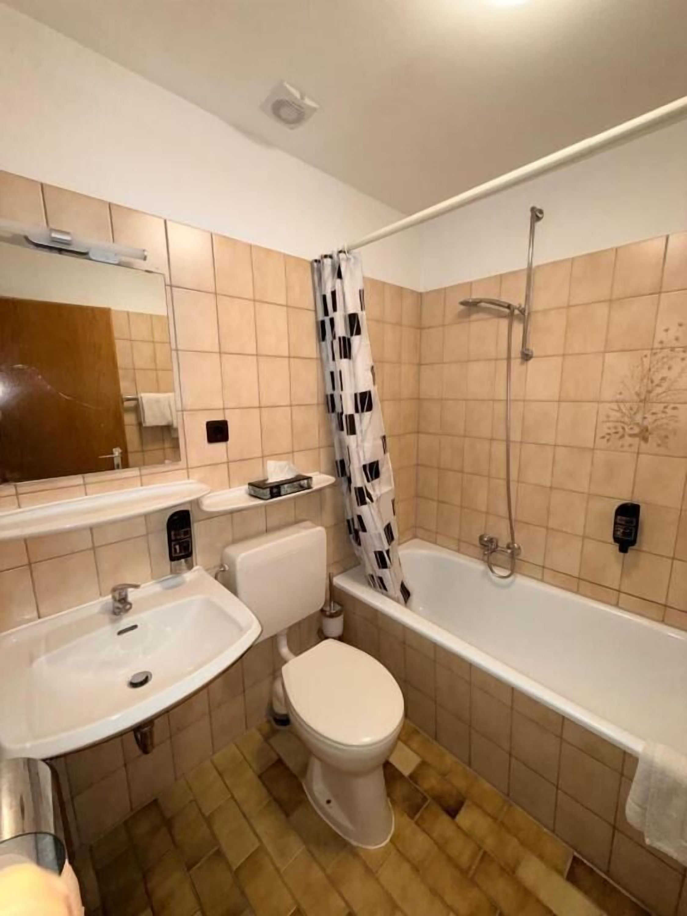 Yeti City Hotel Saarbrücken - Saarbrücken