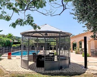 Massenet by Interhome - Saint-Aygulf - Piscine