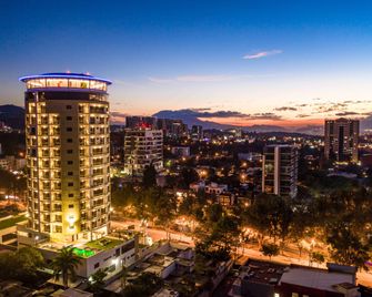 Hotel Vista Quince - Guatemala City - Outdoors view
