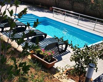 Villa Mediteraneo Dalmatia - Pokrovnik - Piscina