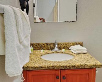Village Inn Motel Rockport near Aransas Bay - Rockport