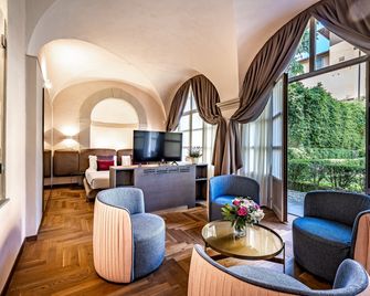 Hotel La Scaletta al Ponte Vecchio - פירנצה - סלון