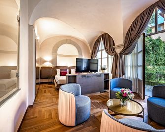 Hotel La Scaletta al Ponte Vecchio - פירנצה - סלון