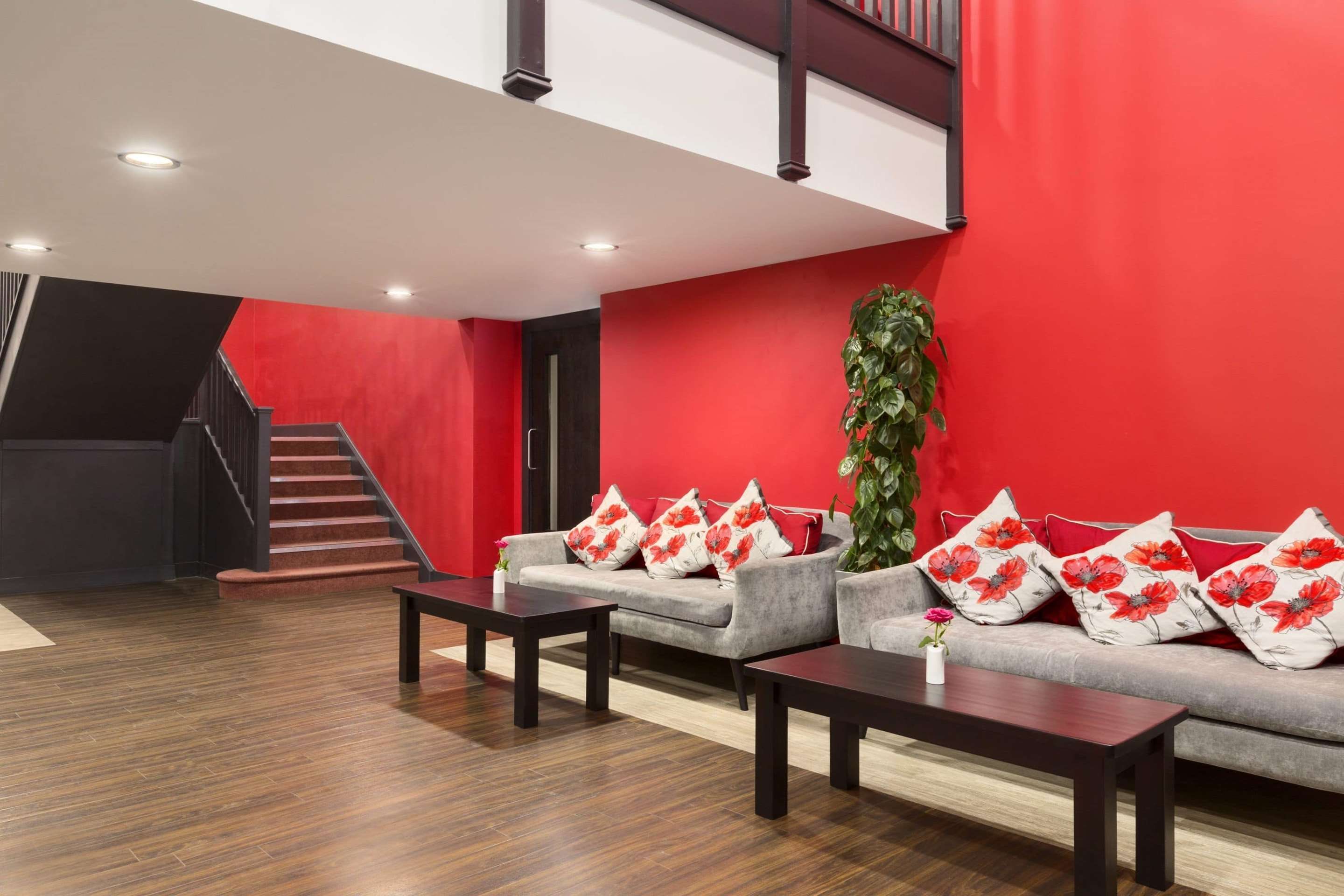 رمادا باي ويندام أوكسفورد