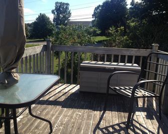 Lee's Ocean Peek B & B - Charlottetown - Balcony