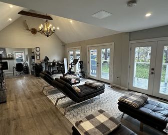 Phineas Swann Inn & Spa - Montgomery Center