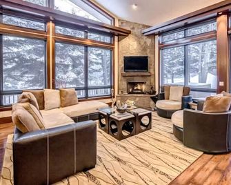 Snowmass Village by Gondola Resorts - Aspen - Salon