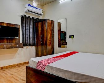 Hotel O Rvr - Bilāspur - Bedroom