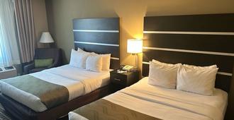 Quality Inn and Suites Bradford - Bradford - Schlafzimmer