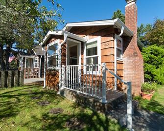 Bella Casa - Seaside - Building
