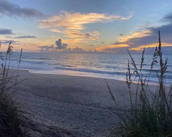 Cozy Beach House 4br, Hot Tub, Pets Ok - Rodanthe - Beach