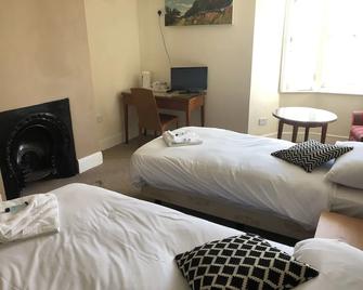Regent Hotel - Eastbourne - Bedroom