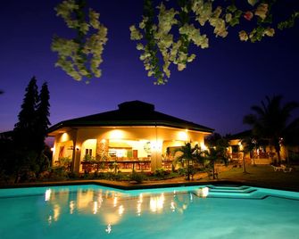 Bohol Sea Resort - Panglao - Svømmebasseng