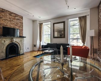 Sumptuous Brownstone Apt in the Heart Fort Greene - New York - Dining room
