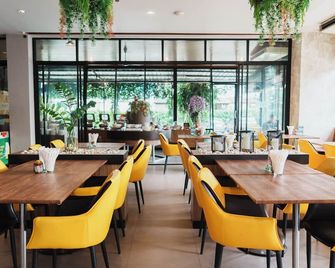 Green Hotel and Resort - קון קאן - מסעדה