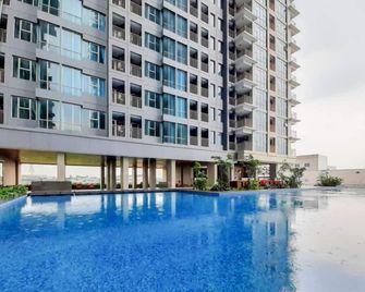 Modern 2Br Apartment Tamansari Iswara - Bekasi - Pool