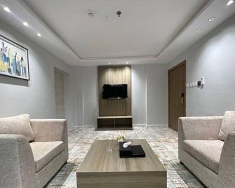 Sweet Land Hotel - Umm Lajj - Living room