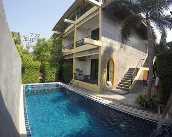 Taro Hotel and Bungalows - Kamala - Pool