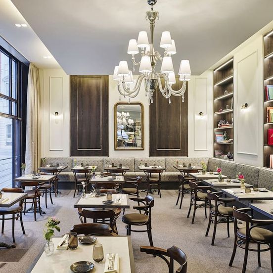 Restaurant view of Steigenberger Hotel Herrenhof