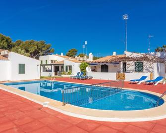 With communal pool and garden near the beach - Casa Son Xoriguer 6 - Cala en Bosch - Pool