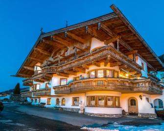Hotel Landhaus Marchfeld - Wildschönau