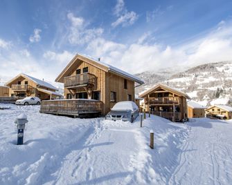 Modern Wooden Chalet in Sankt Georgen ob Murau with Hot Tub - Saint Lorenzen Ob Murau - Edificio