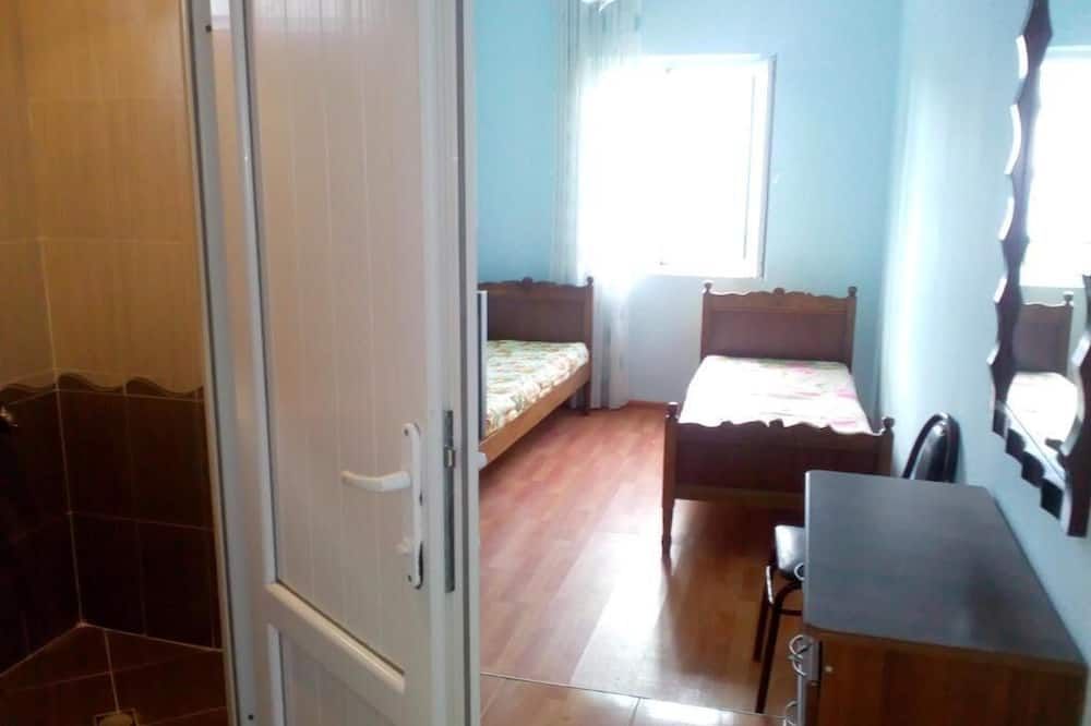 Mini Hotel on Guramishvili 22 - Kobuleti - Habitación
