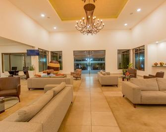 Best Western Las Mercedes Airport - Μανάγκουα - Σαλόνι