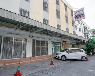 Patta Place - Bangkok - Building