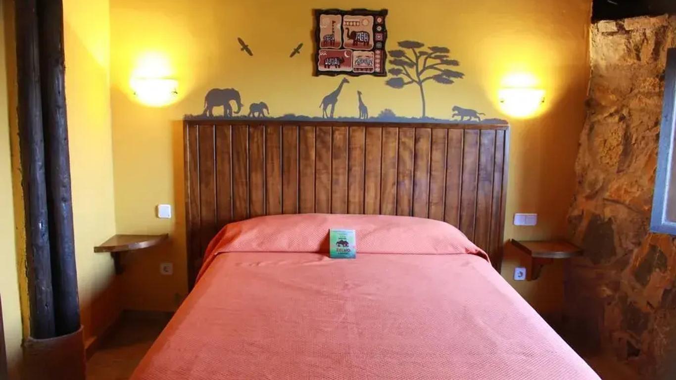 Hotel Selwo Lodge - Animal Park Tickets Included