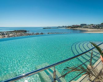 Mera Onix - Mangalia - Piscină