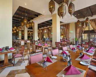 Tilal Liwa Hotel - Madinat Zayed - Restaurant