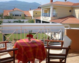 Pfaffenhofen - Asprovalta - Balkon