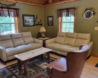 Paradise Cabin At Pardise In The Woods Overlooking The Buckhannon River - French Creek - Living room
