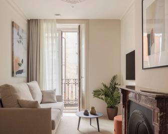 Líbere Bilbao Ledesma - Bilbao - Wohnzimmer