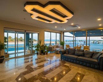 Sea Life Hotel - Trikomo - Lobby