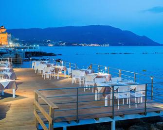 Hotel Villa Sirio - Castellabate - Restaurante