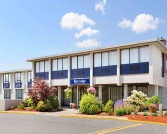 Travelodge by Wyndham Sydney - Sydney - Building