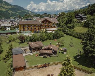 Hotel Lerch - Sankt Johann im Pongau - Building