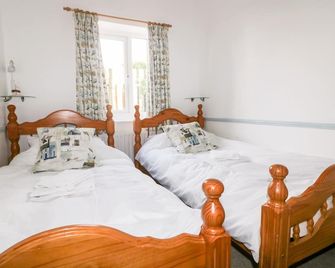 Gull Cottage - Tintagel - Bedroom