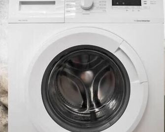 Ashdod Luxe Escape Spacious, Stylish, with Mamád - Ashdod - Laundry facility