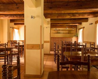 Outline Centrum Jiricna - Hartmanice - Restaurante